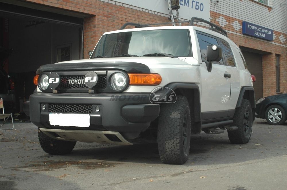 ГБО на Toyota FJ Cruiser