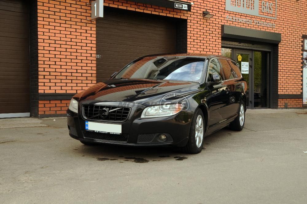 ГБО на Volvo V70 2.0 2012