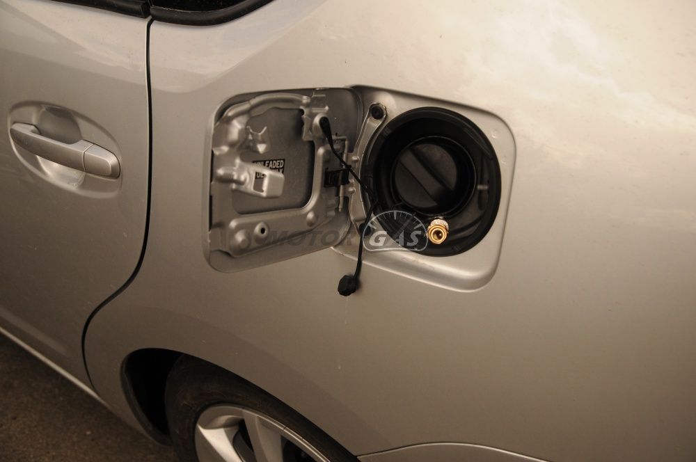 ГБО на Toyota Prius NHW 20