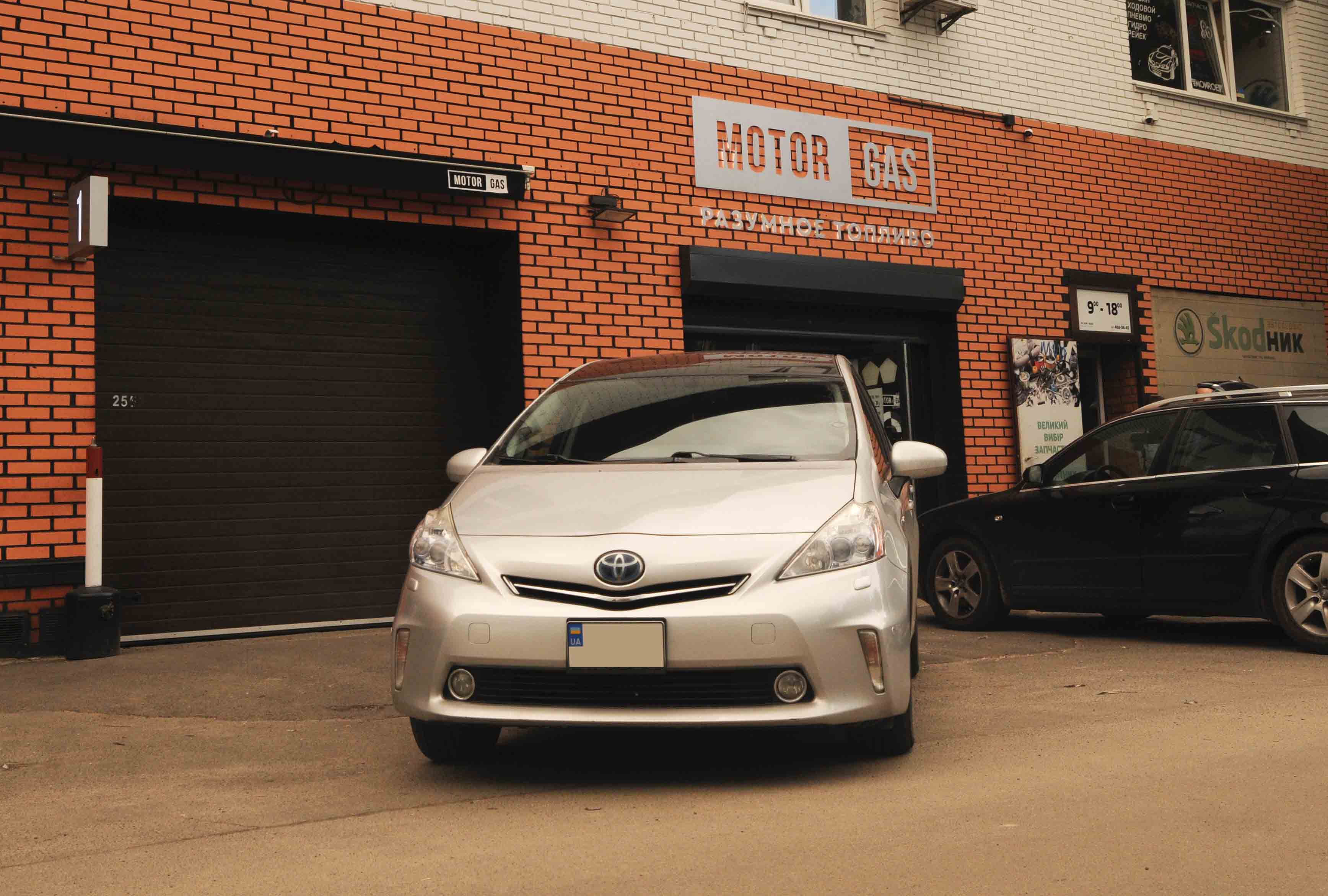 ГБО на Toyota Prius 1.8 2011