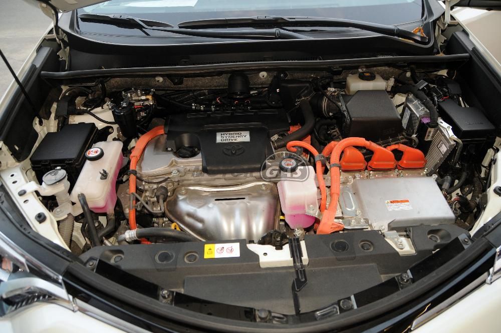 ГБО на Toyota RAV4 Hybrid 2.5 2017