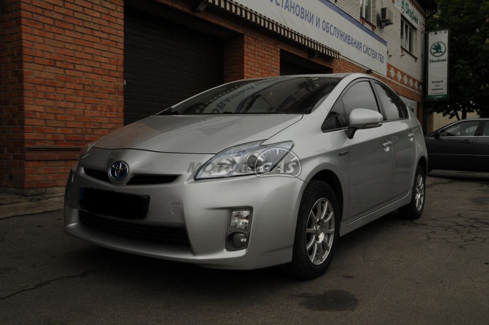 ГБО на Toyota Prius ZVW 30