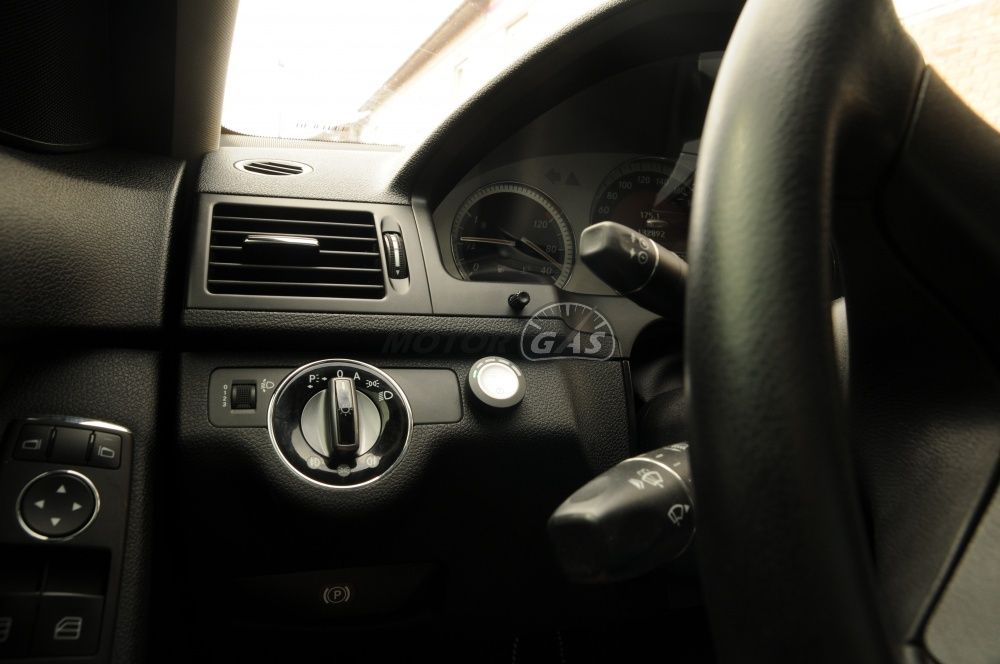 ГБО на Mercedes-Benz C200 Compressor