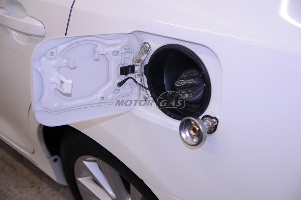 ГБО на Toyota Camry 2.5 2012 hybrid (США)