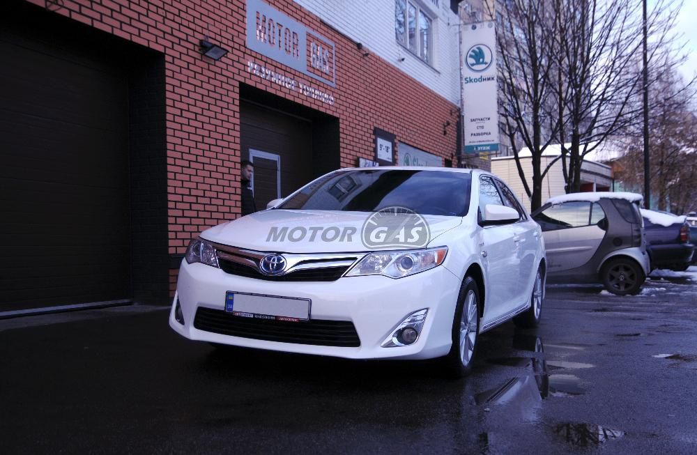 ГБО на Toyota Camry 2.5 2012 hybrid (США)