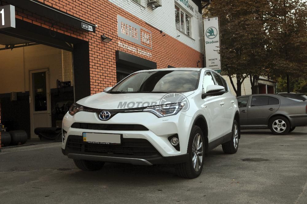 ГБО на Toyota RAV4 Hybrid 2.5 2017