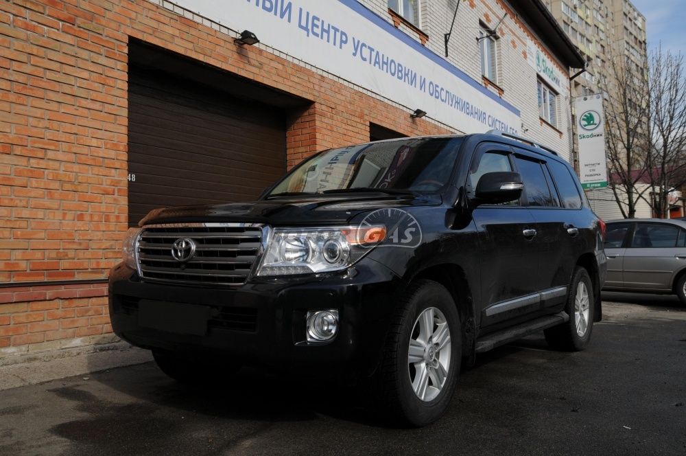 ГБО на Toyota Land Cruiser 200