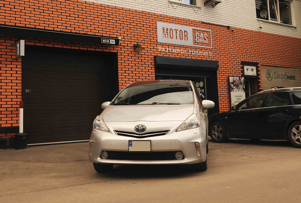 ГБО на Toyota Prius 1.8 2011